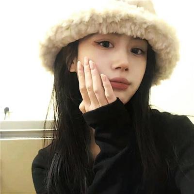 玻璃少女海报